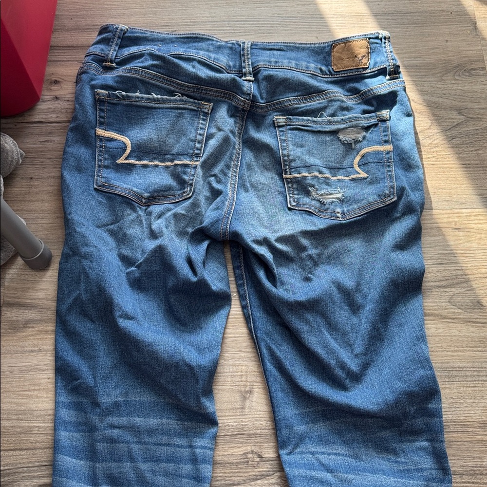 AE capris - Picture 3 of 3